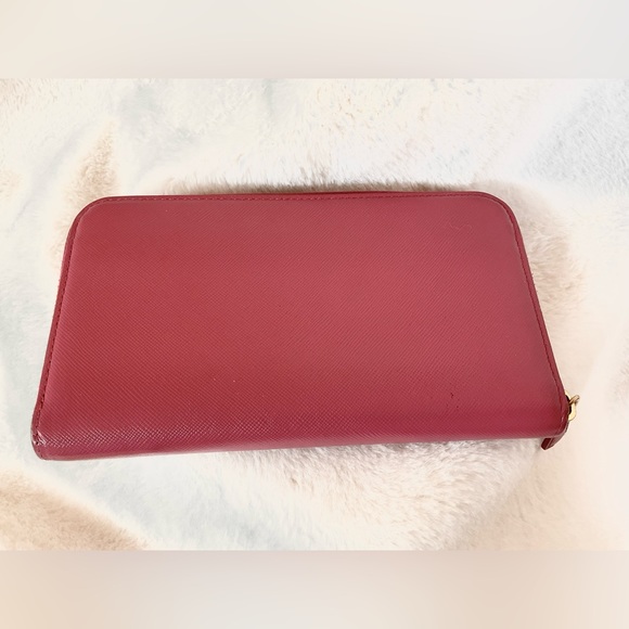 Beautiful Prada Safiano Bow Wallet - Picture 9 of 15